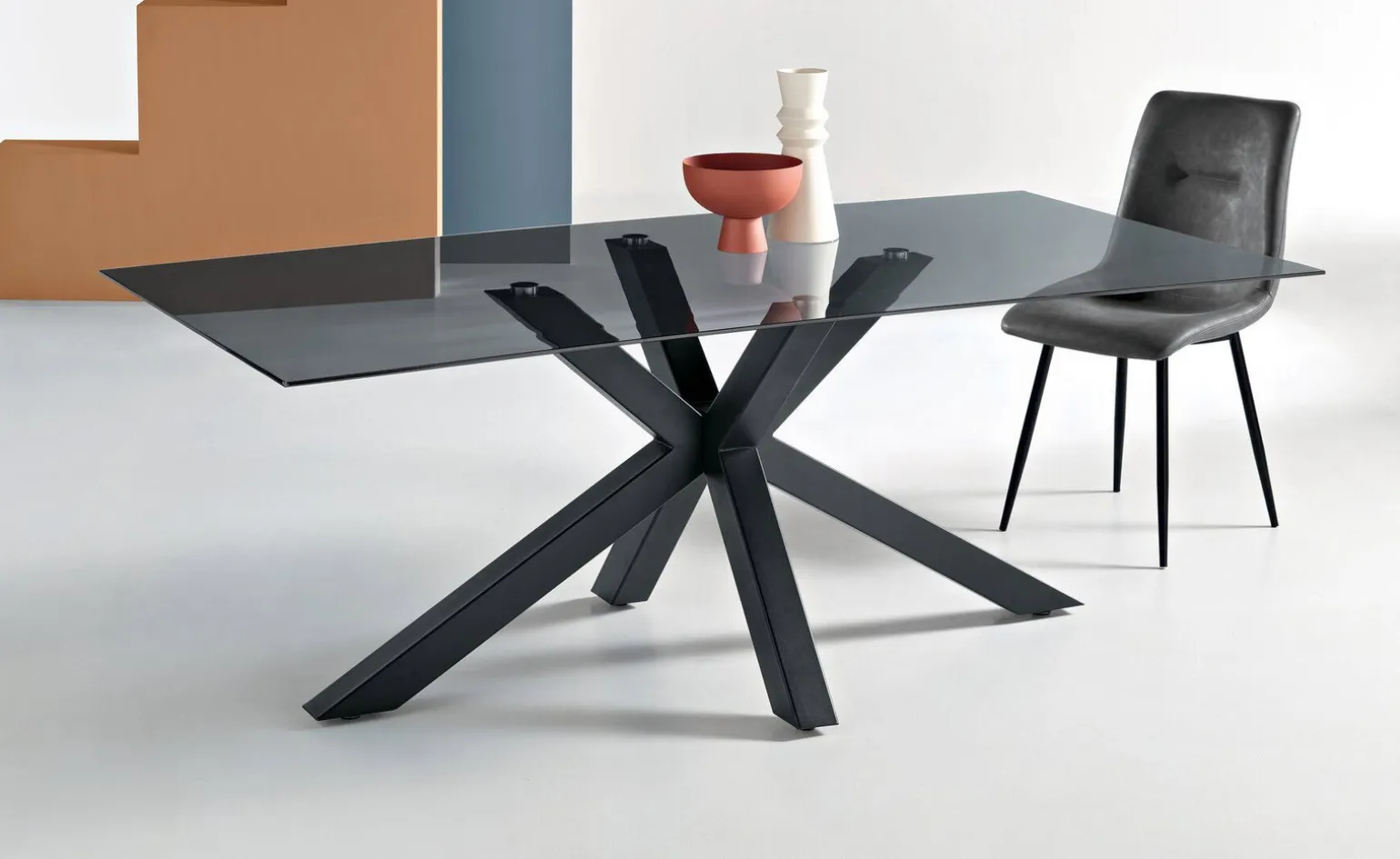 Adone tavolo nero/vetro fume' L180 cm