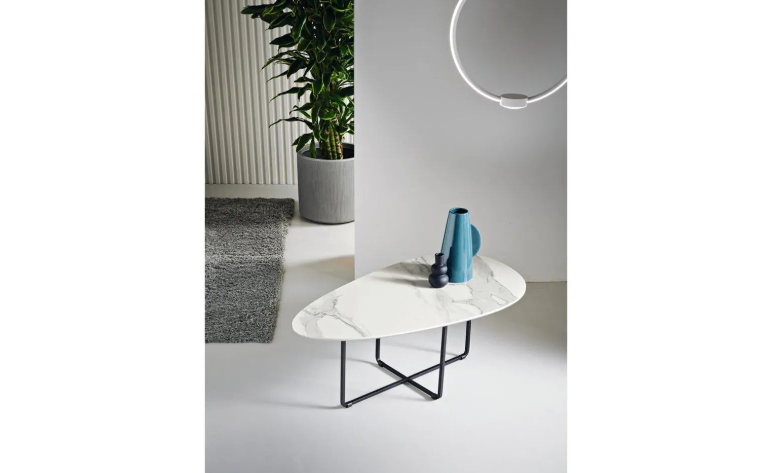 Benny tavolino ellittico bianco in ceramica