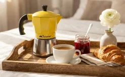Caffettiera 3 tazze gialla in alluminio per induzione