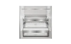 Hotpoint Frigorifero combinato HPAK2 6472 XP4