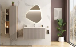 Specchiera sagomata con Led
