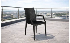 Viareggio sedia con braccioli in resina effetto rattan color antracite